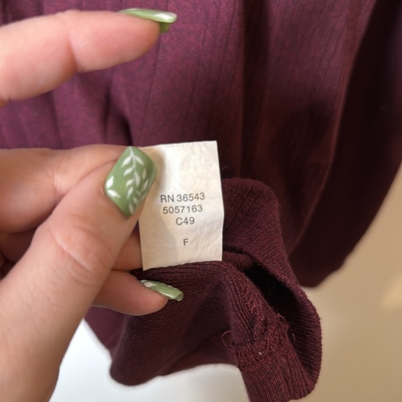 Van Heusen Studio Men’s Long Sleeve Men’s Maroon Turtleneck Sweater size XL - Picture 3 of 10